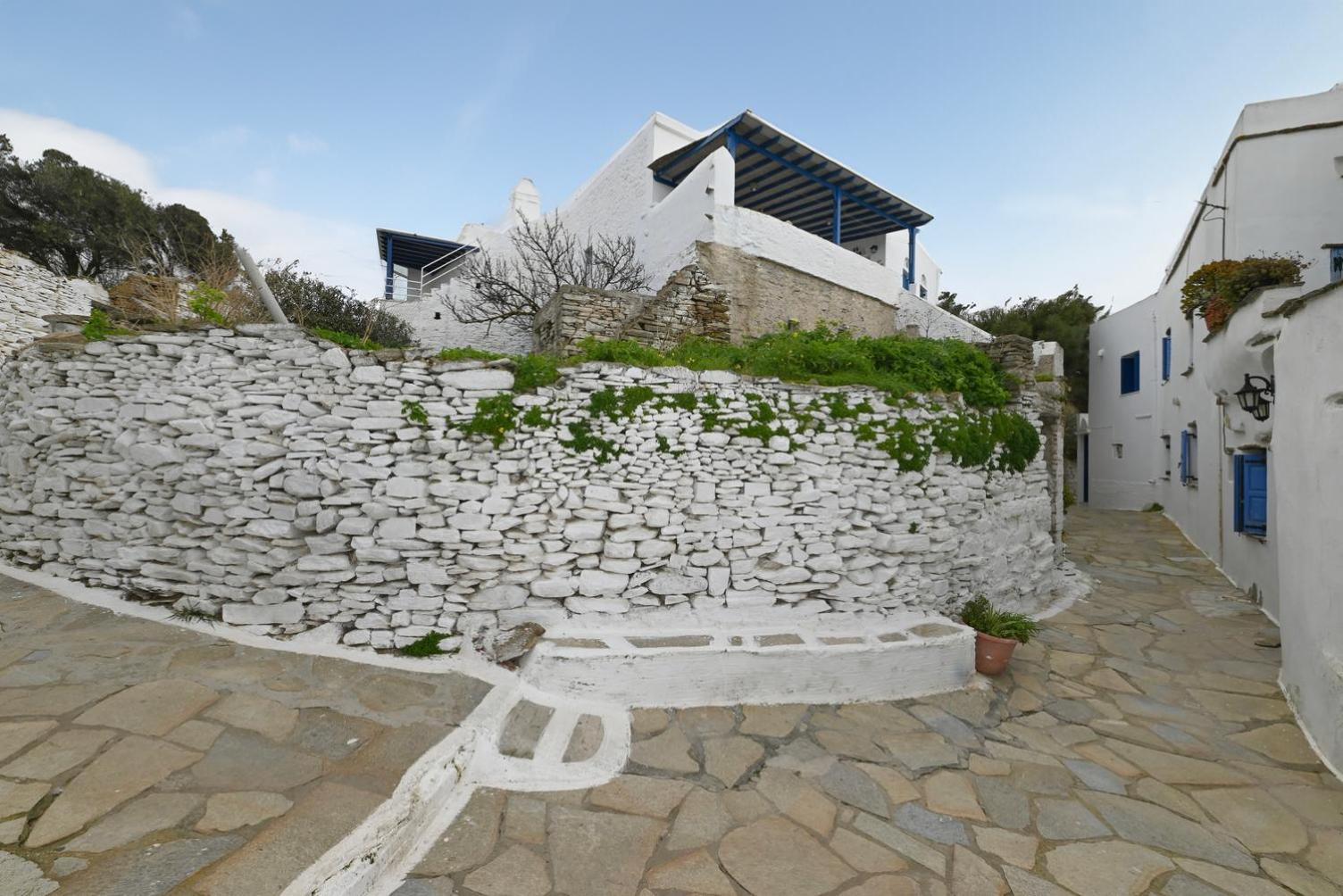 Вілла Ubati - Modern Cycladic House, Tinos Chatzirados Екстер'єр фото